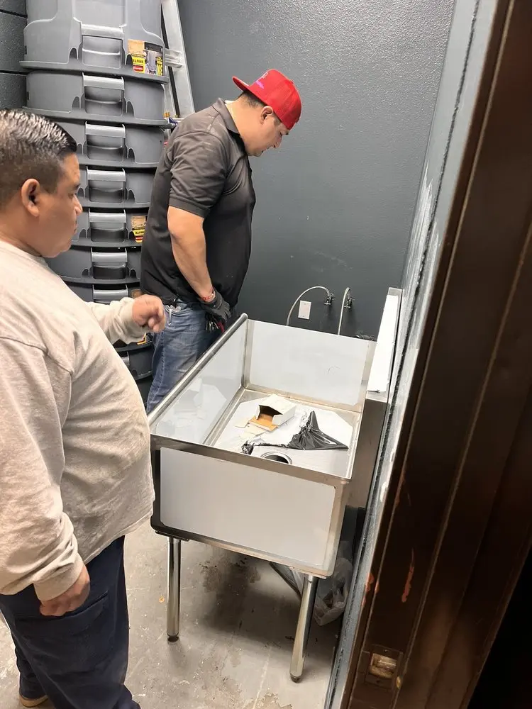 Commercial plumbing and sink installation in El Sereno